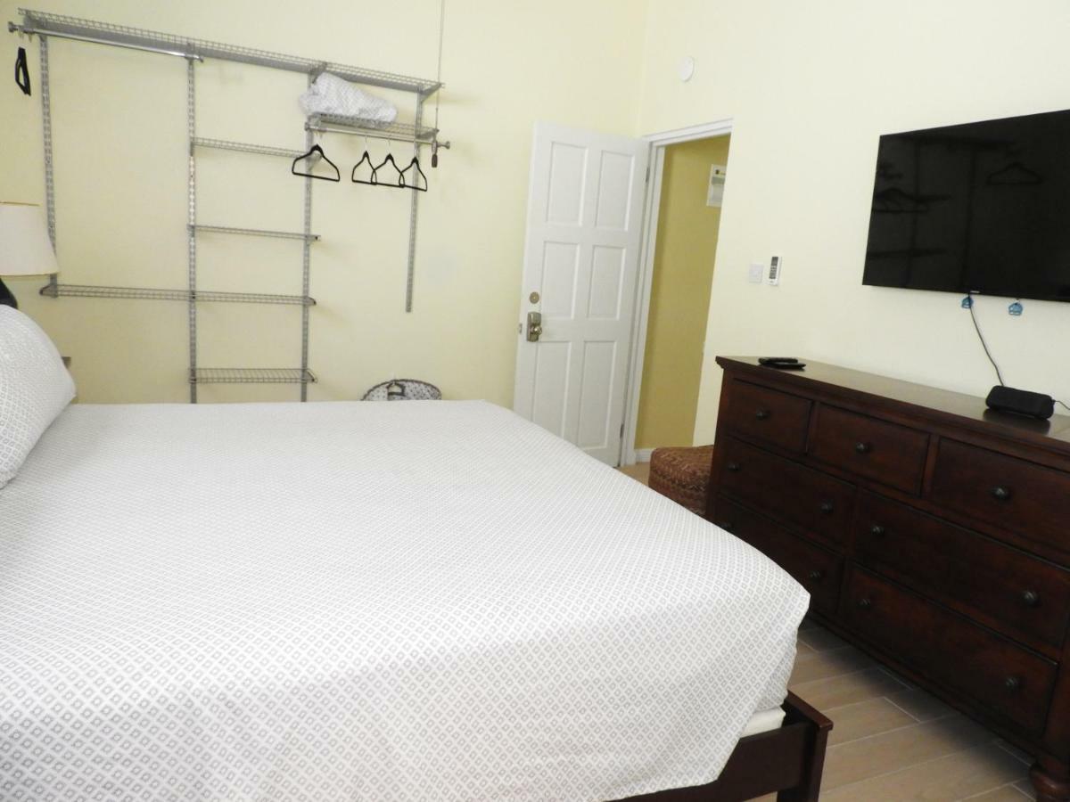 Keep Cool Guesthouse Gros Islet Eksteriør billede
